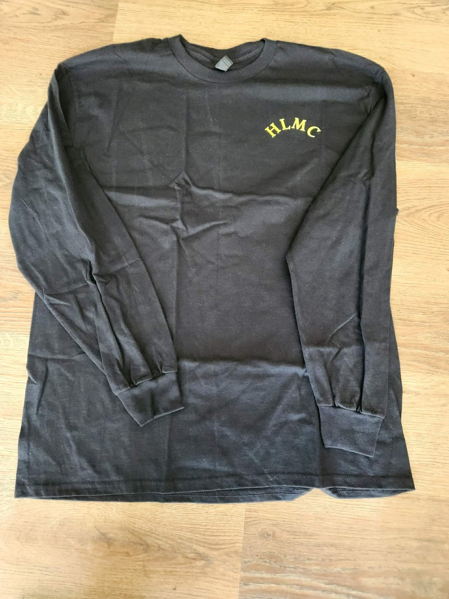 Long Sleeve T Shirt No writing on arm